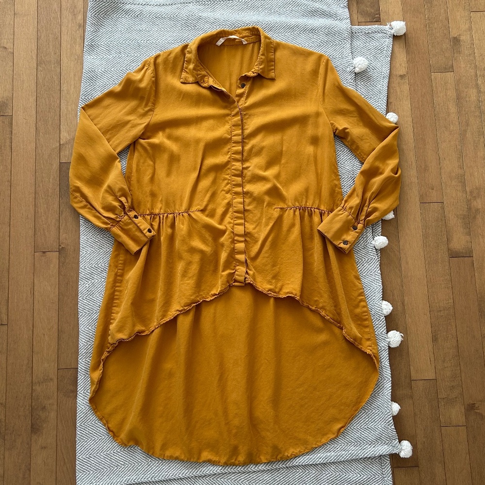 Zara⎪ Oversized High-Low Button Up Shirt